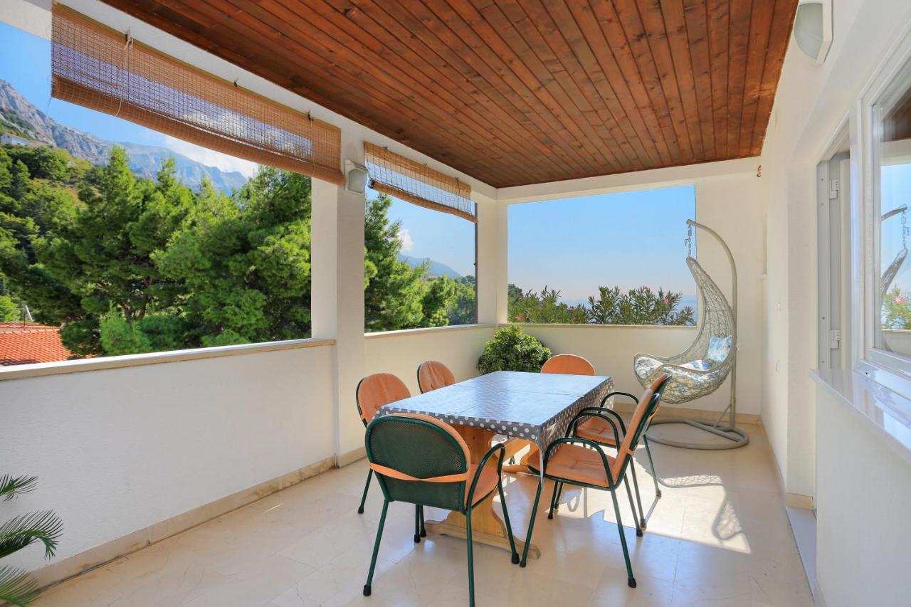 Apartments By The Sea Brela, Makarska - 6688 Eksteriør billede