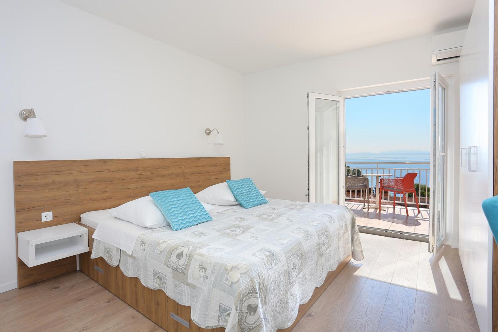 Apartments By The Sea Brela, Makarska - 6688 Værelse billede